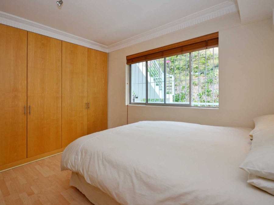 To Let 2 Bedroom Property for Rent in Sea Point Western Cape